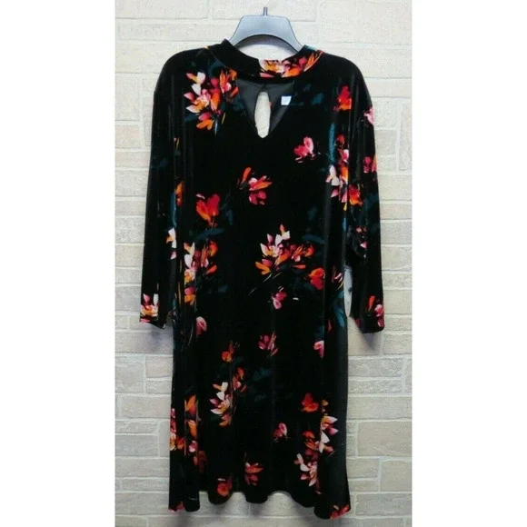 Boutique Dresses | New Boutique Jcp Black Velour Floral Dress Size 3x Stretchy Nwt | Color: Black | Size: 3x | Tplrefindery's Closet Boutique Dresses | New Boutique Jcp Black Velour Floral Dress Size 3x Stretchy Nwt | Color: Black | Size: 3x | Tplrefindery's Closet